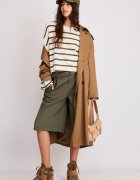 Stradivarius Pulover Din Tricot Cropped Cu Mânecă Lată Vanilie L