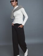 Stradivarius Tricou Basic Cu Guler Horn Ecru Xs