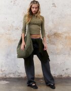 Stradivarius Tricou Cu Detaliu Poziționat Kaki Xs