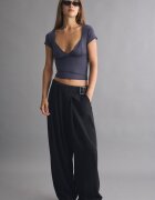 Stradivarius Tricou Cu Guler În V Și Mânecă Scurtă Din Poliamidă Gri Închis Xs