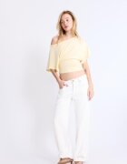Stradivarius Tricou Cu Mânecă Scurtă Și Decolteu Bărcuță Galben Pastel M