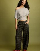 Stradivarius Tricou Cu Mânecă Scurtă Și Decolteu Bărcuță Maro M