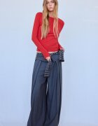 Stradivarius Tricou De Bază Cu Mânecă Lungă Roșu M