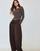 Stradivarius Tricou Simplu Cu Mânecă Lungă Maro Xs