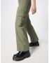 Abercrombie & Fitch Pantaloni cu buzunare verde - Pled.ro