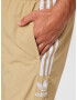 ADIDAS ORIGINALS Pantaloni sport bej / alb - Pled.ro