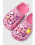 Crocs slapi copii CLASSIC HELLO KITTY culoarea roz - Pled.ro