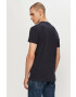 Lee Tricou - Pled.ro