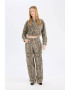 DeFacto Pantaloni relaxed fit cu animal print - Pled.ro