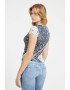 GUESS JEANS Tricou crop din amestec de modal cu model grafic - Pled.ro