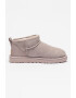 UGG Ghete slip-on de piele intoarsa cu finisaj rezistent la apa Classic Ultra Mini - Pled.ro