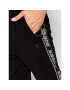 Guess Pantaloni trening Z2YB19 K6ZS1 Negru Regular Fit - Pled.ro