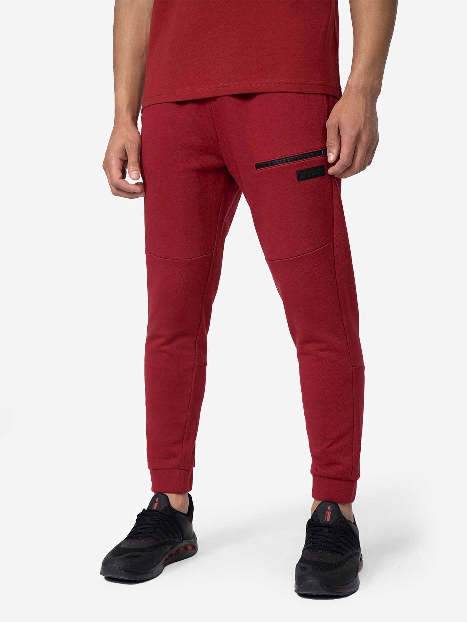 4F Pantaloni sport 'CAS M139' roşu închis / negru - Pled.ro