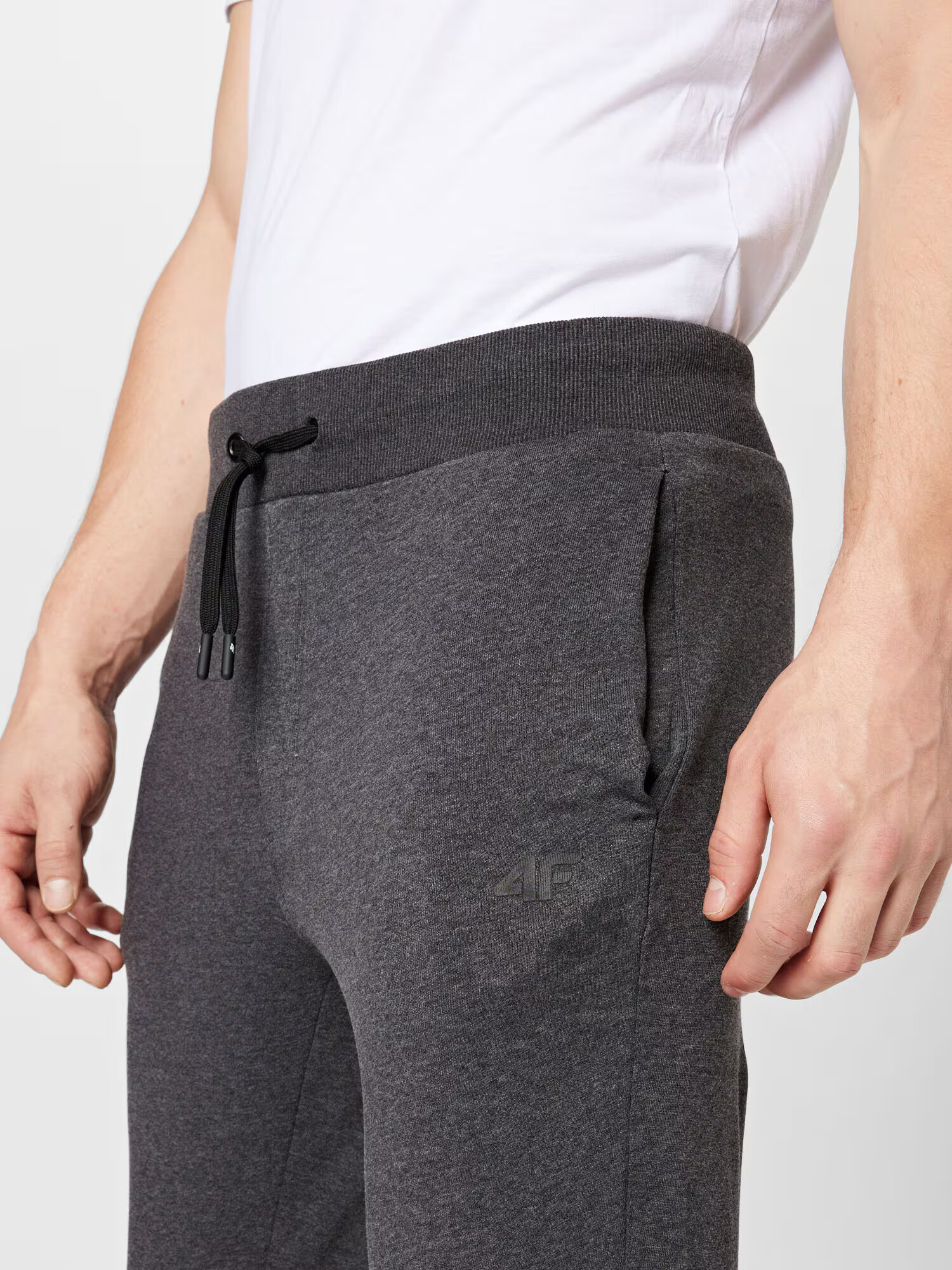 4F Pantaloni sport gri închis - Pled.ro