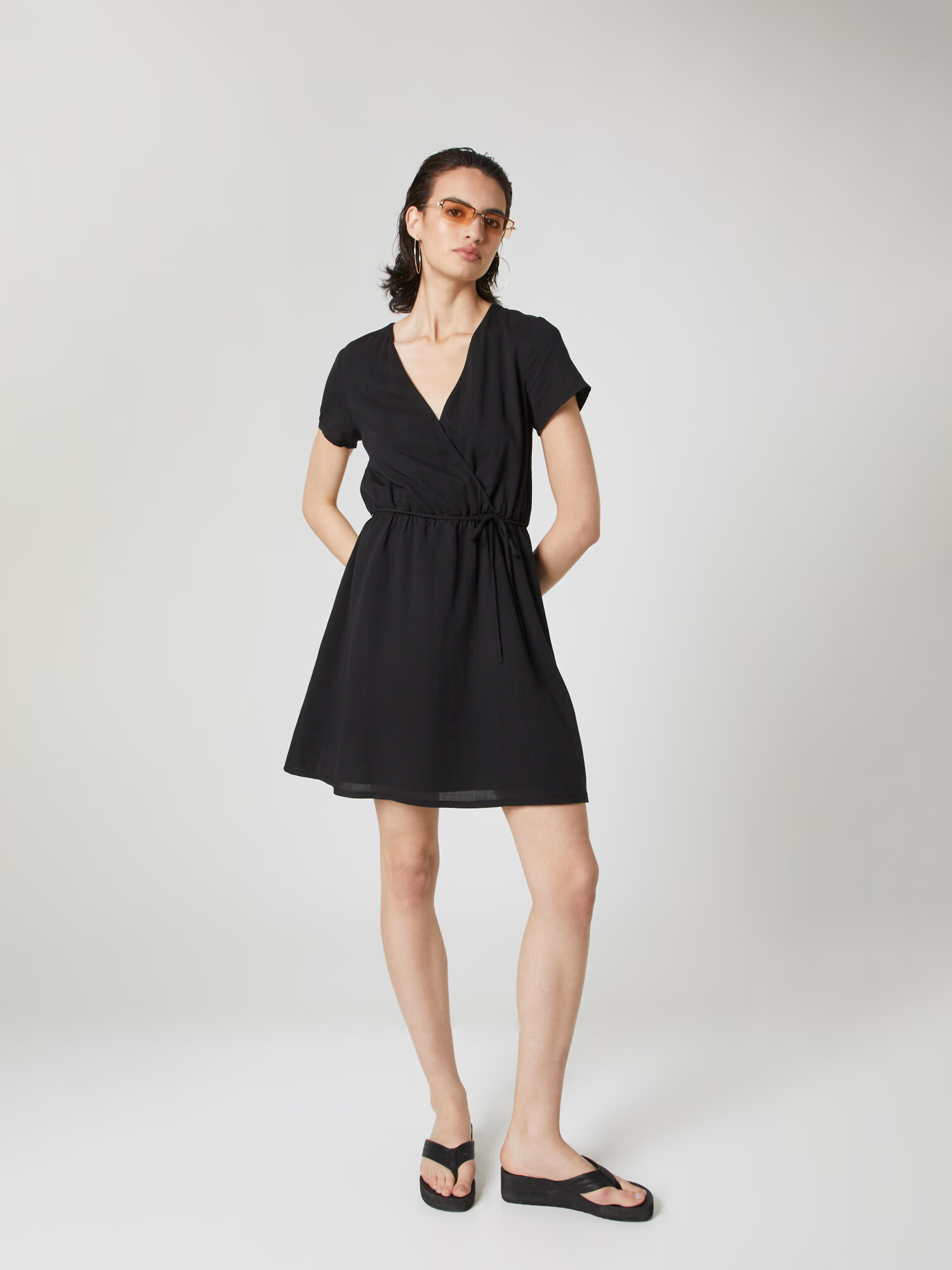 A LOT LESS Rochie 'Marou' negru - Pled.ro