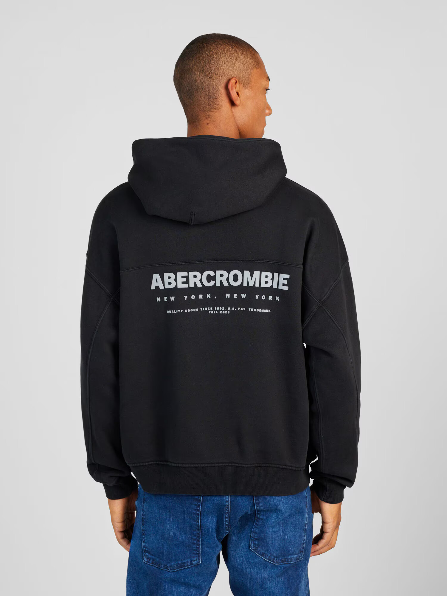 Abercrombie & Fitch Bluză de molton 'IN THE STANDS' gri argintiu / negru - Pled.ro