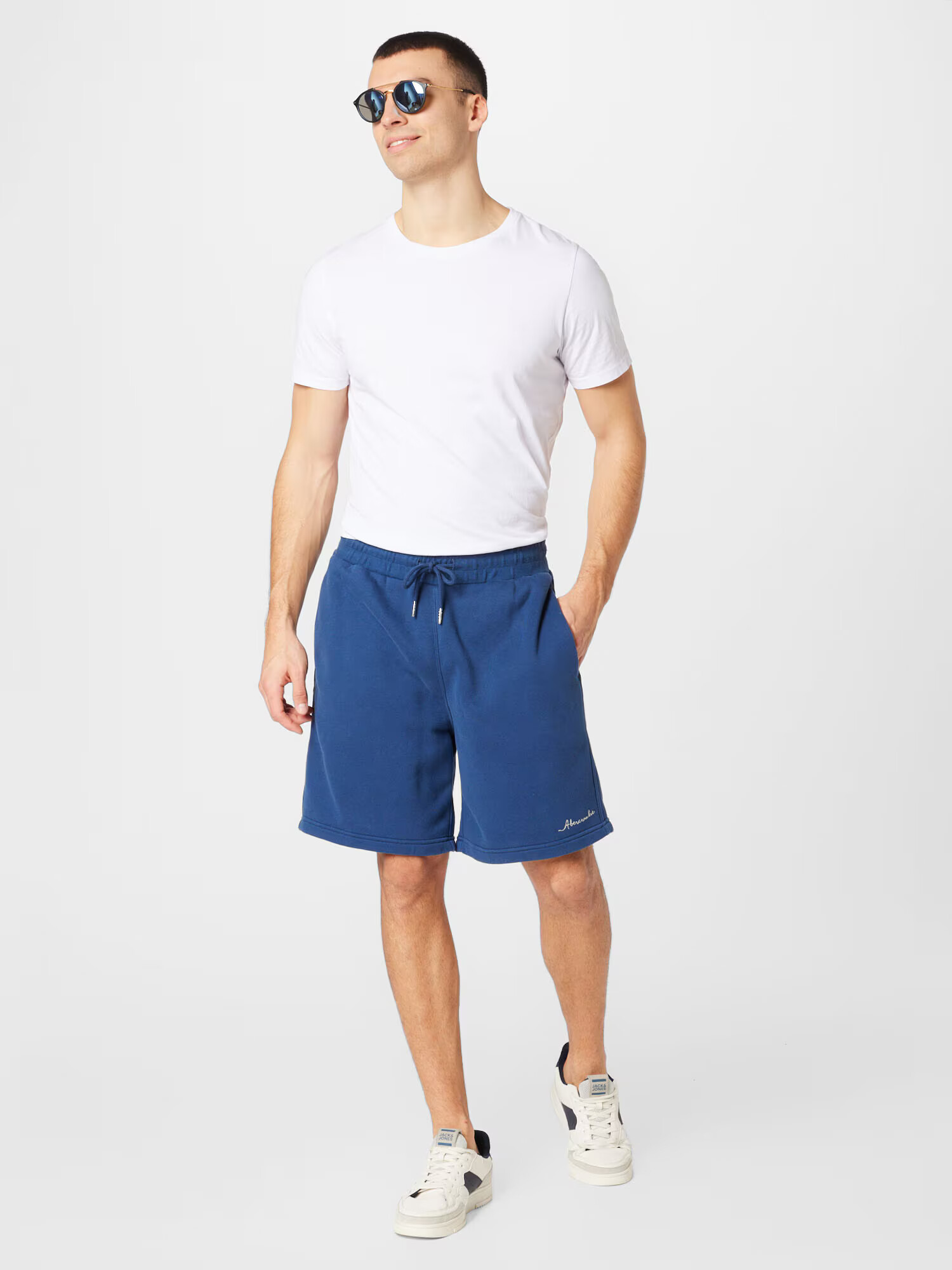 Abercrombie & Fitch Pantaloni albastru gențiană / alb - Pled.ro