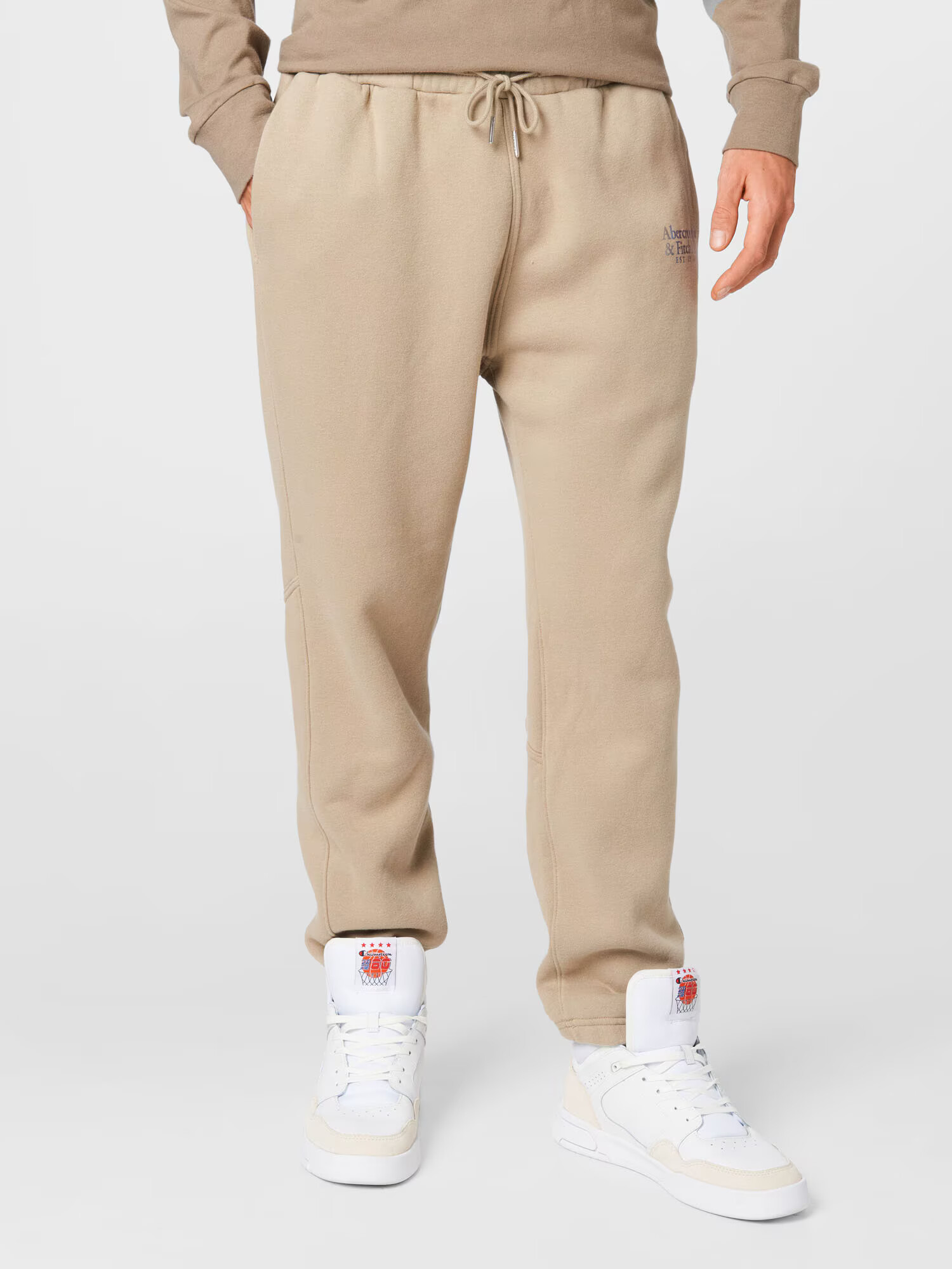 Abercrombie & Fitch Pantaloni 'APAC' maro cappuccino - Pled.ro