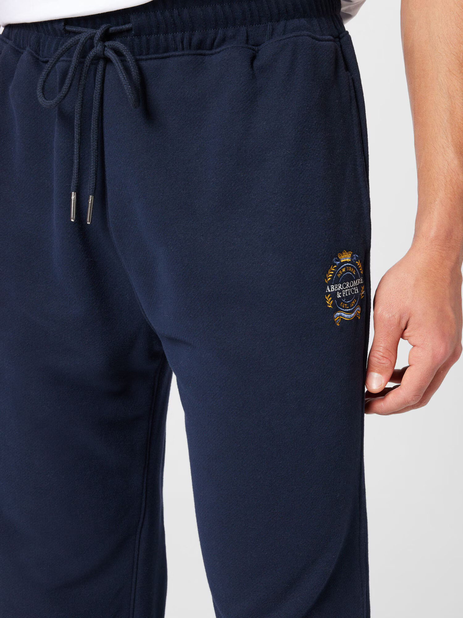 Abercrombie & Fitch Pantaloni bleumarin - Pled.ro