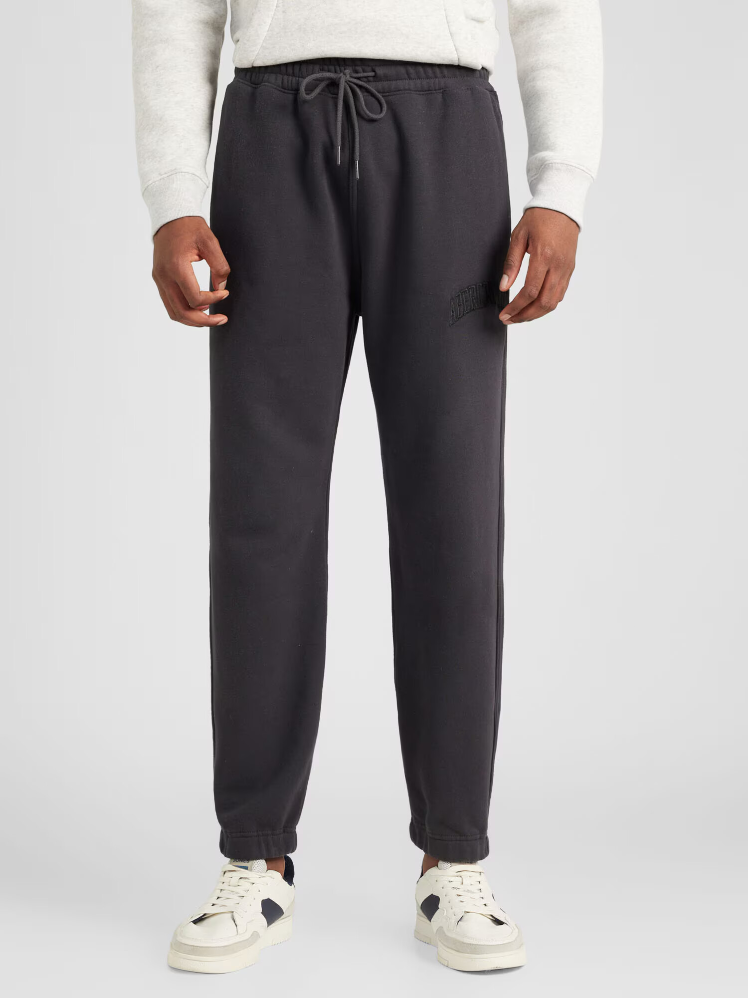 Abercrombie & Fitch Pantaloni gri metalic - Pled.ro