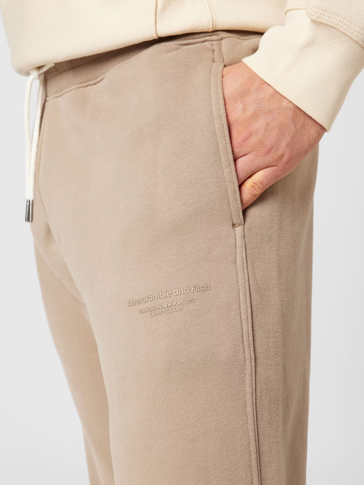 Abercrombie & Fitch Pantaloni maro deschis - Pled.ro