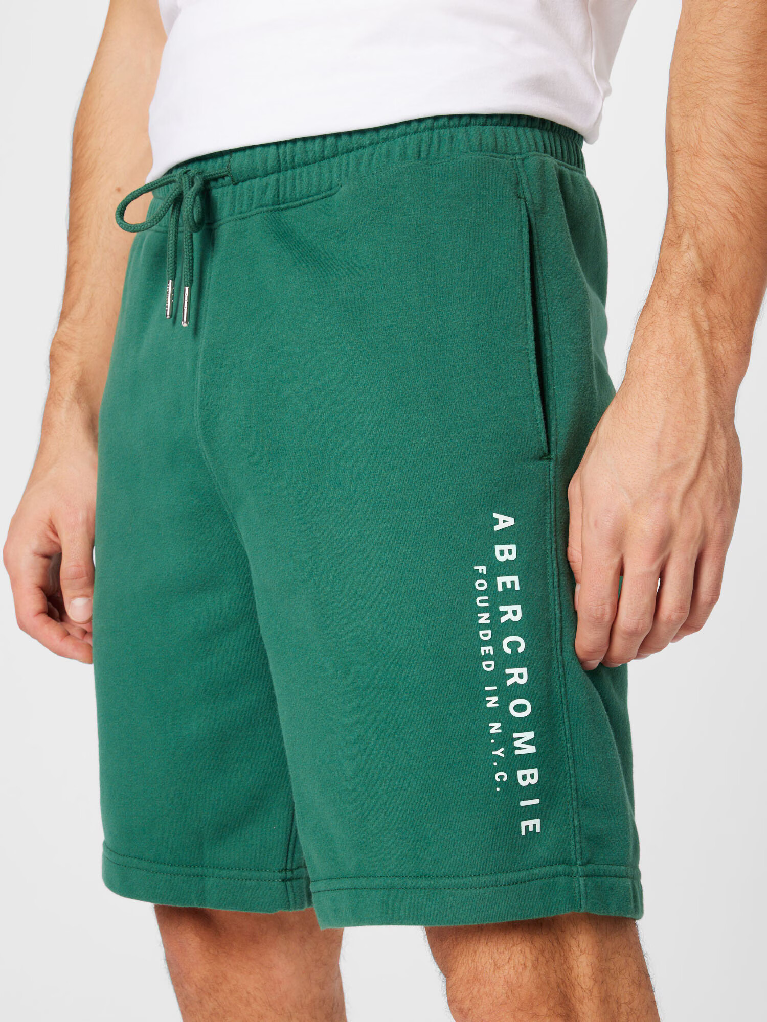 Abercrombie & Fitch Pantaloni verde / alb - Pled.ro