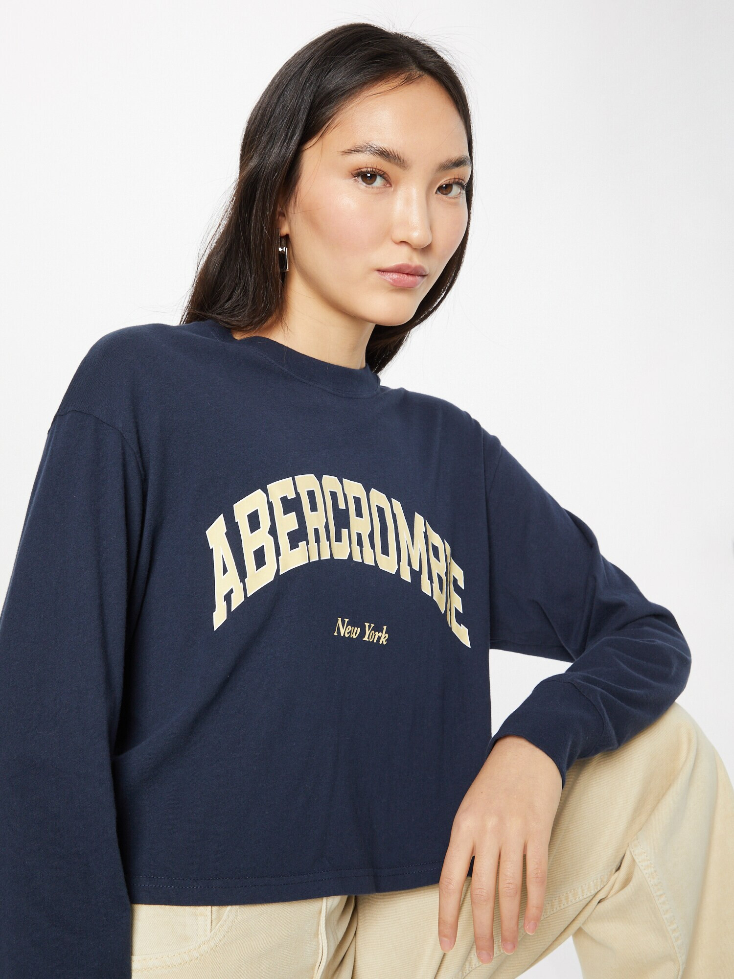 Abercrombie & Fitch Tricou bej deschis / bleumarin / alb - Pled.ro