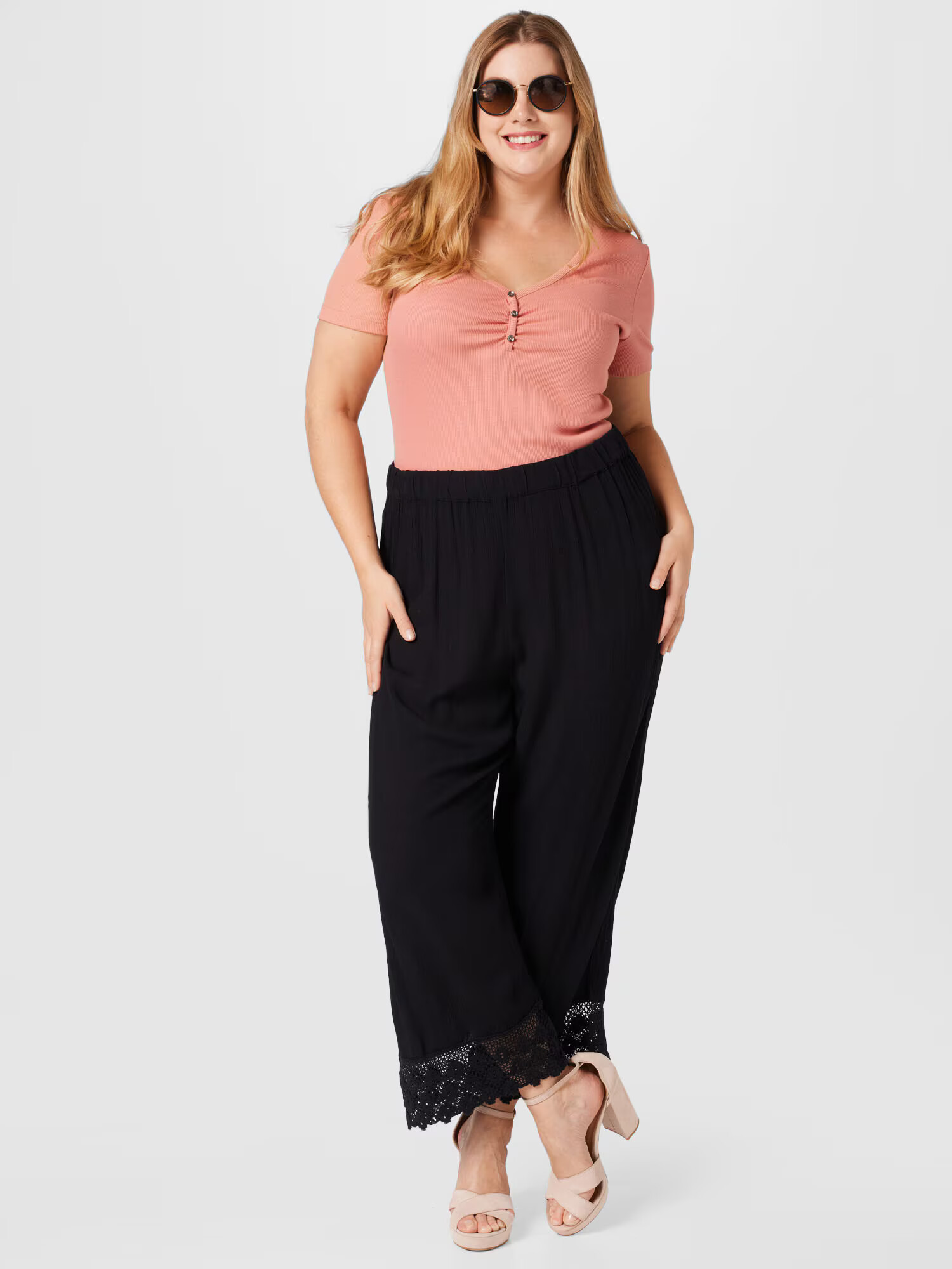 ABOUT YOU Curvy Pantaloni 'Carmina' negru - Pled.ro