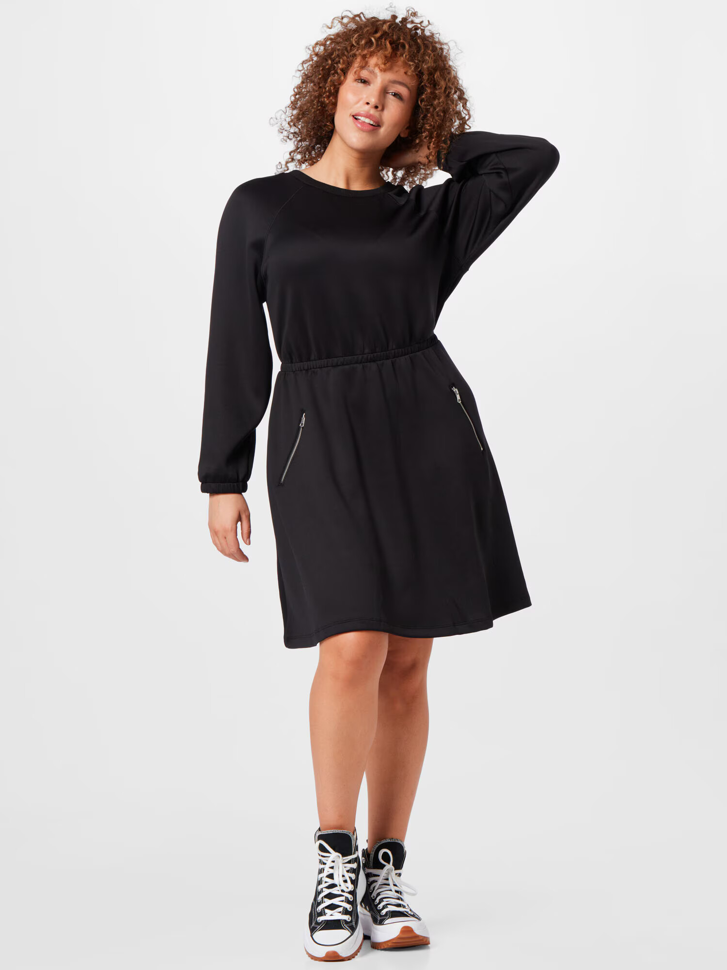 ABOUT YOU Curvy Rochie 'Floria' negru - Pled.ro