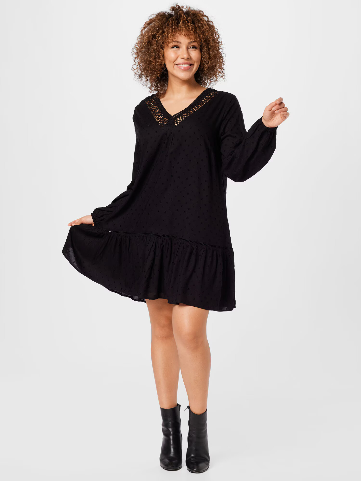 ABOUT YOU Curvy Rochie 'Hermine' negru - Pled.ro