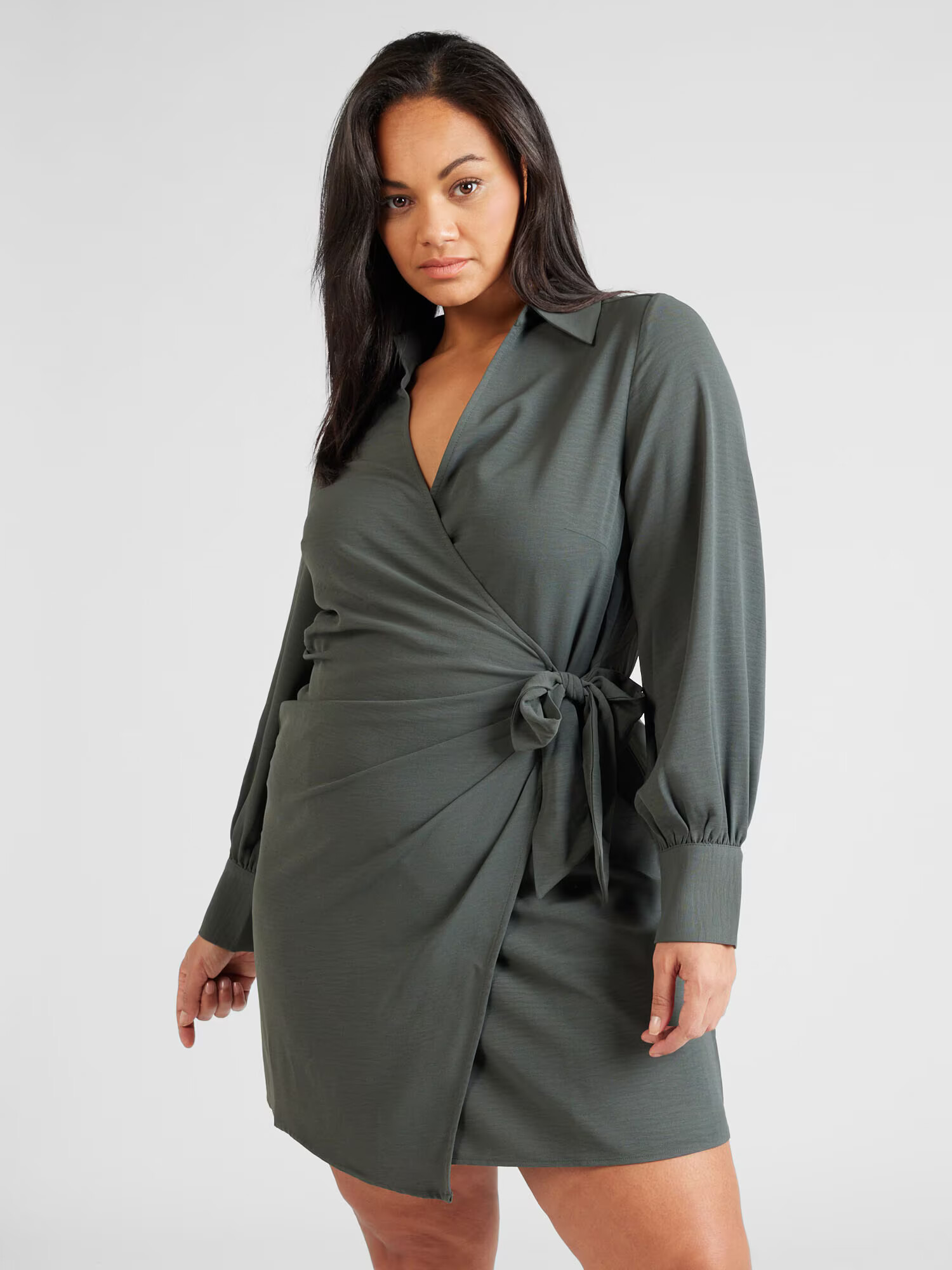 ABOUT YOU Curvy Rochie tip bluză 'Ivana' verde - Pled.ro