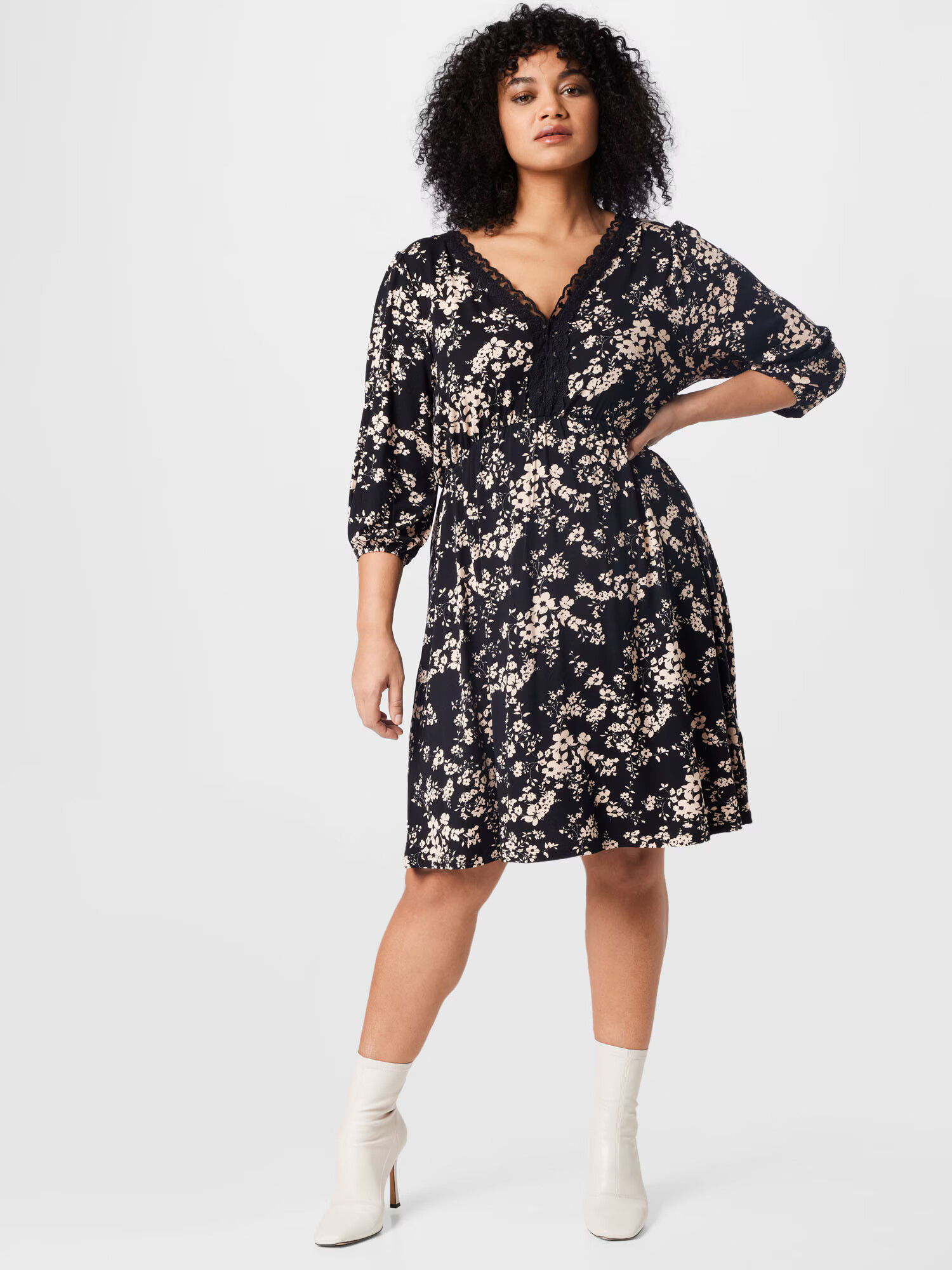 ABOUT YOU Curvy Rochie 'Valerie' bej deschis / negru - Pled.ro