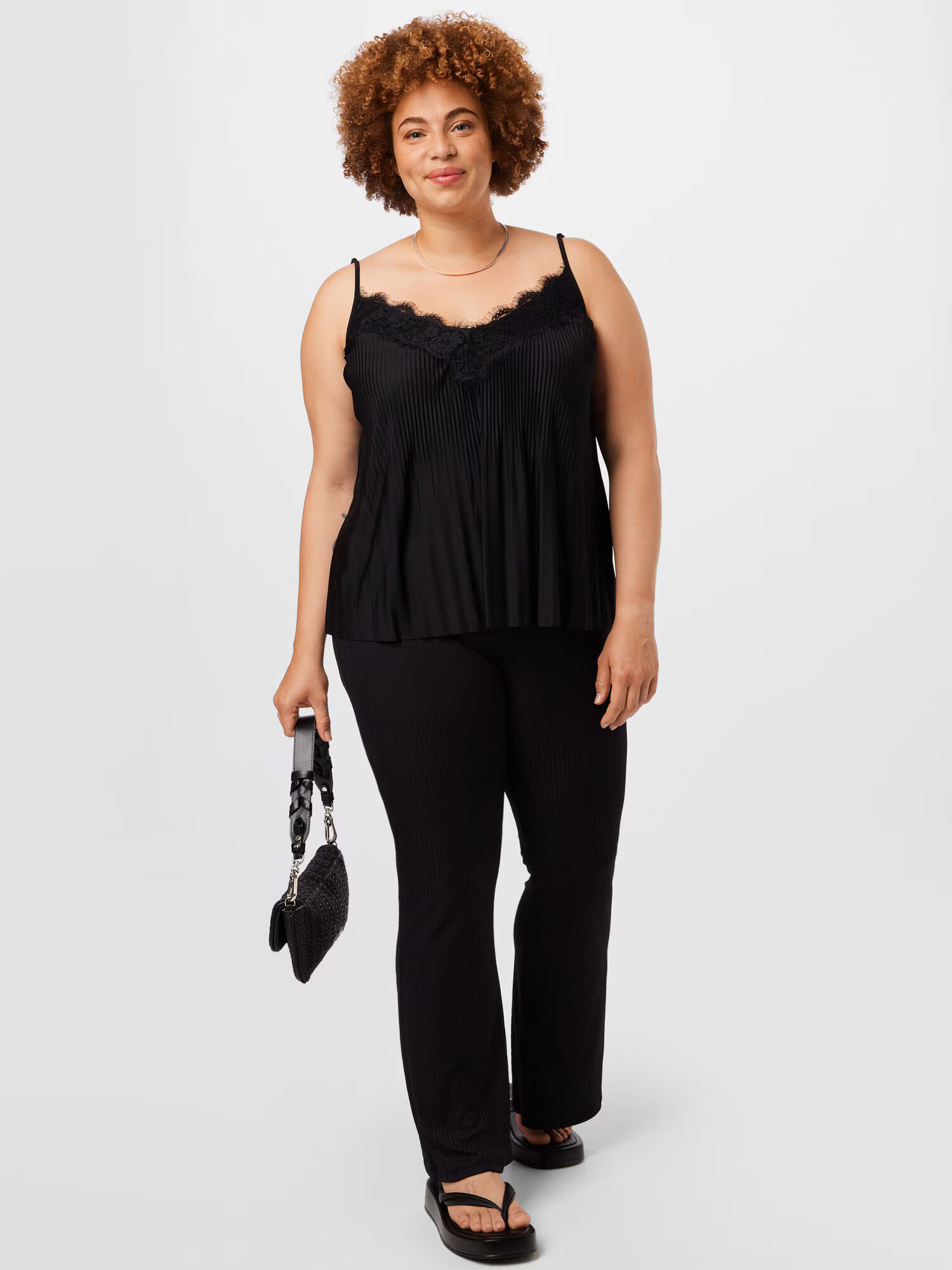 ABOUT YOU Curvy Top 'Bettina' negru - Pled.ro