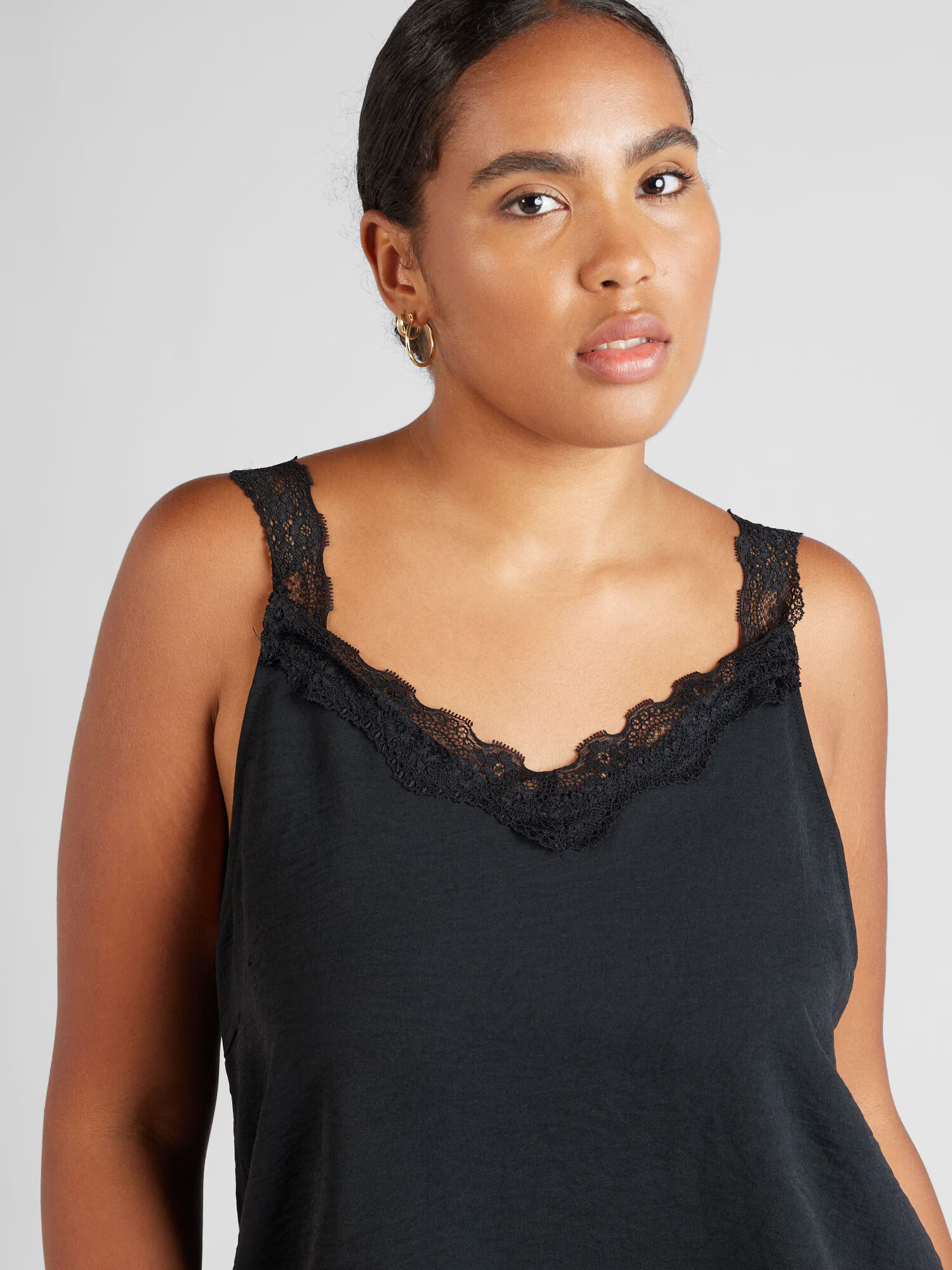 ABOUT YOU Curvy Top 'Melissa' negru - Pled.ro