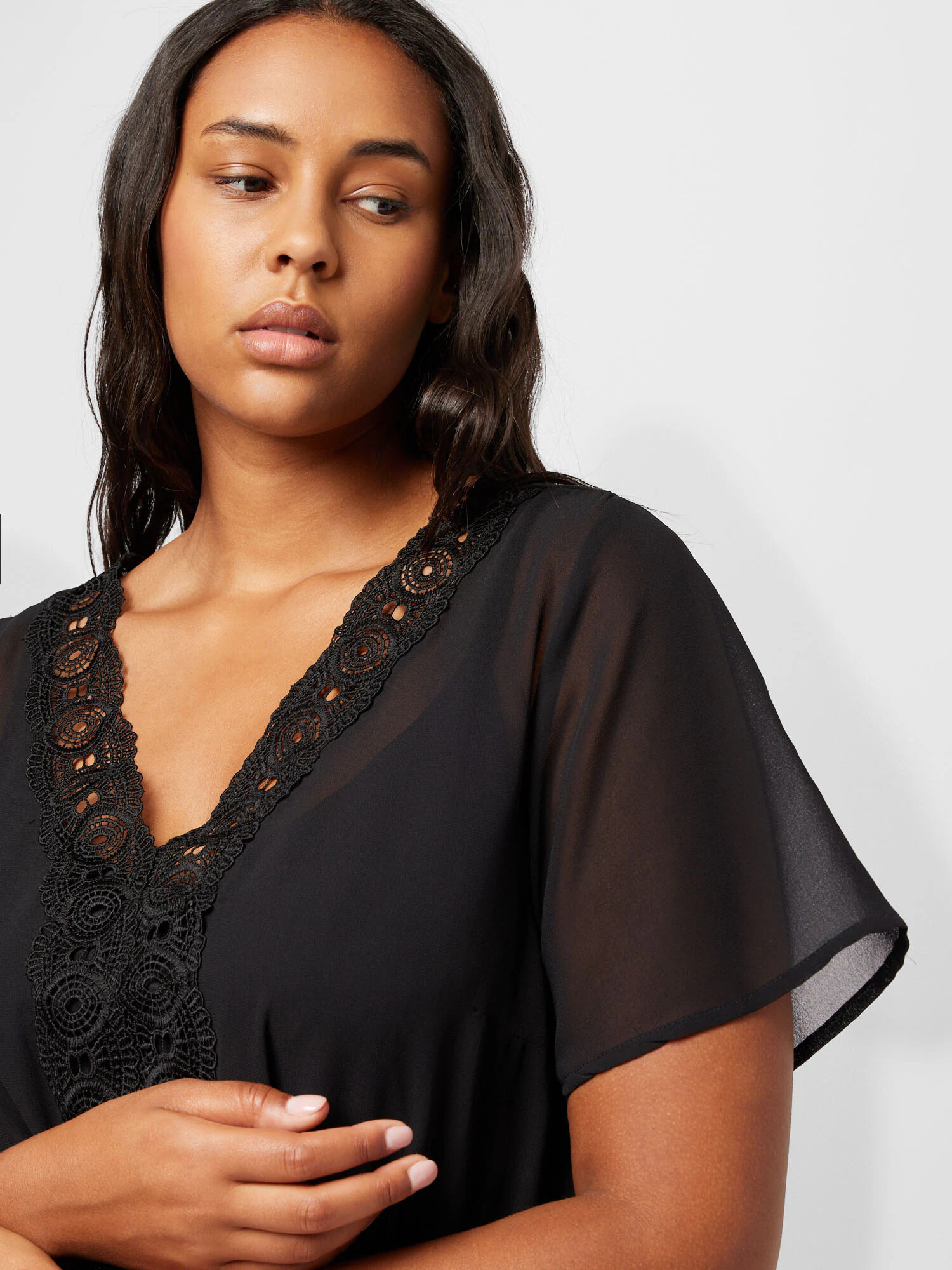 ABOUT YOU Curvy Tricou 'Ester' negru - Pled.ro