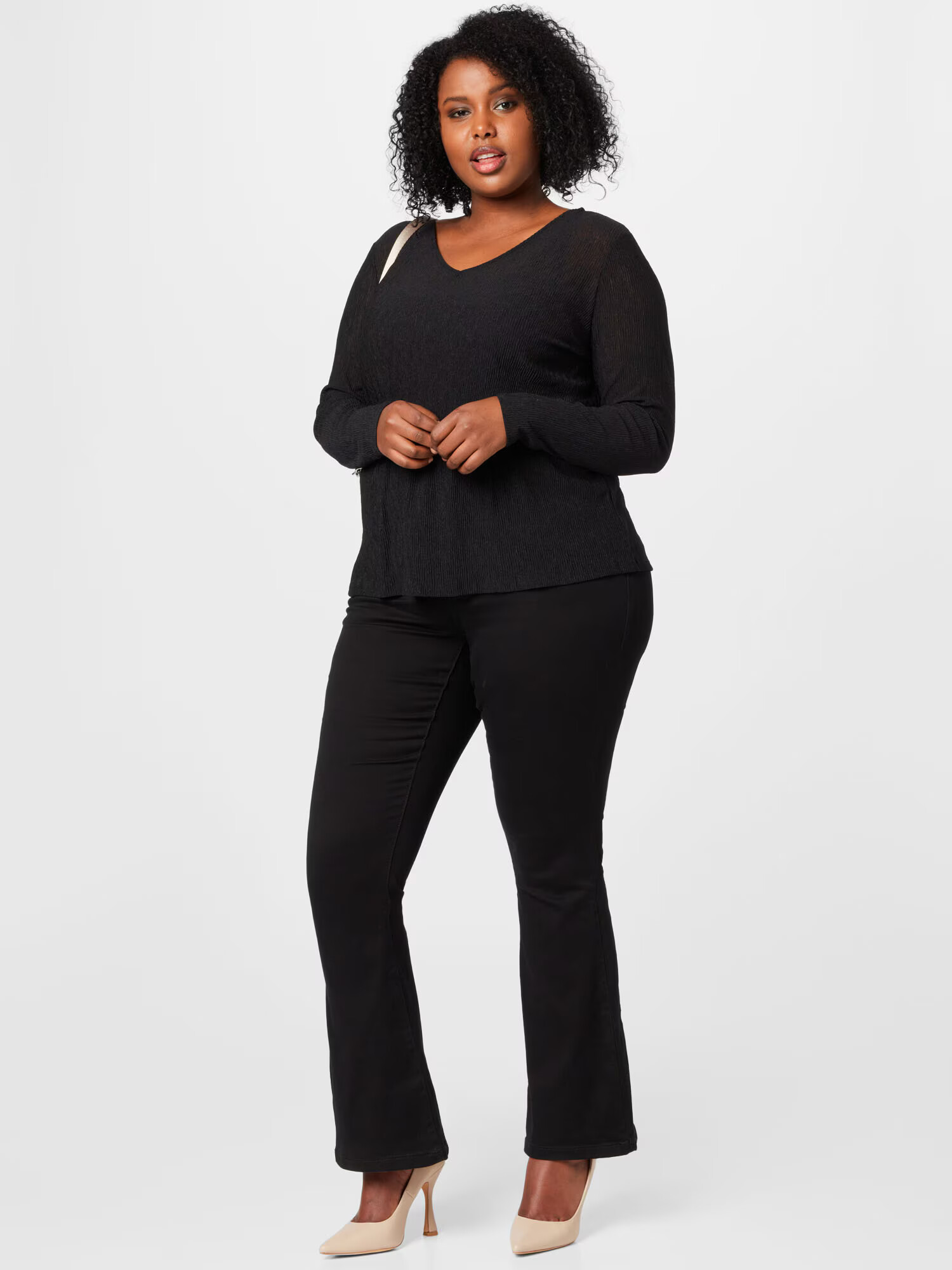 ABOUT YOU Curvy Tricou 'Hilka' negru - Pled.ro