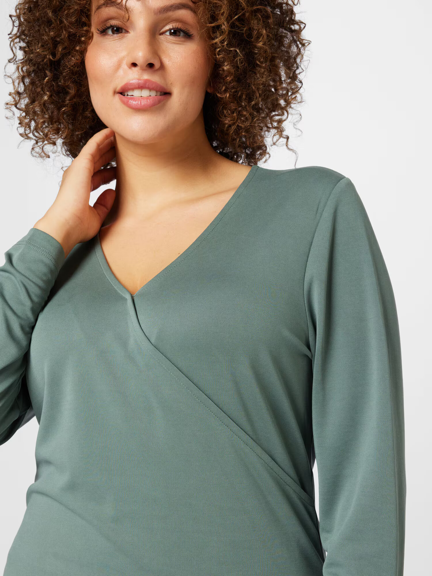 ABOUT YOU Curvy Tricou 'Jessa' verde mentă - Pled.ro