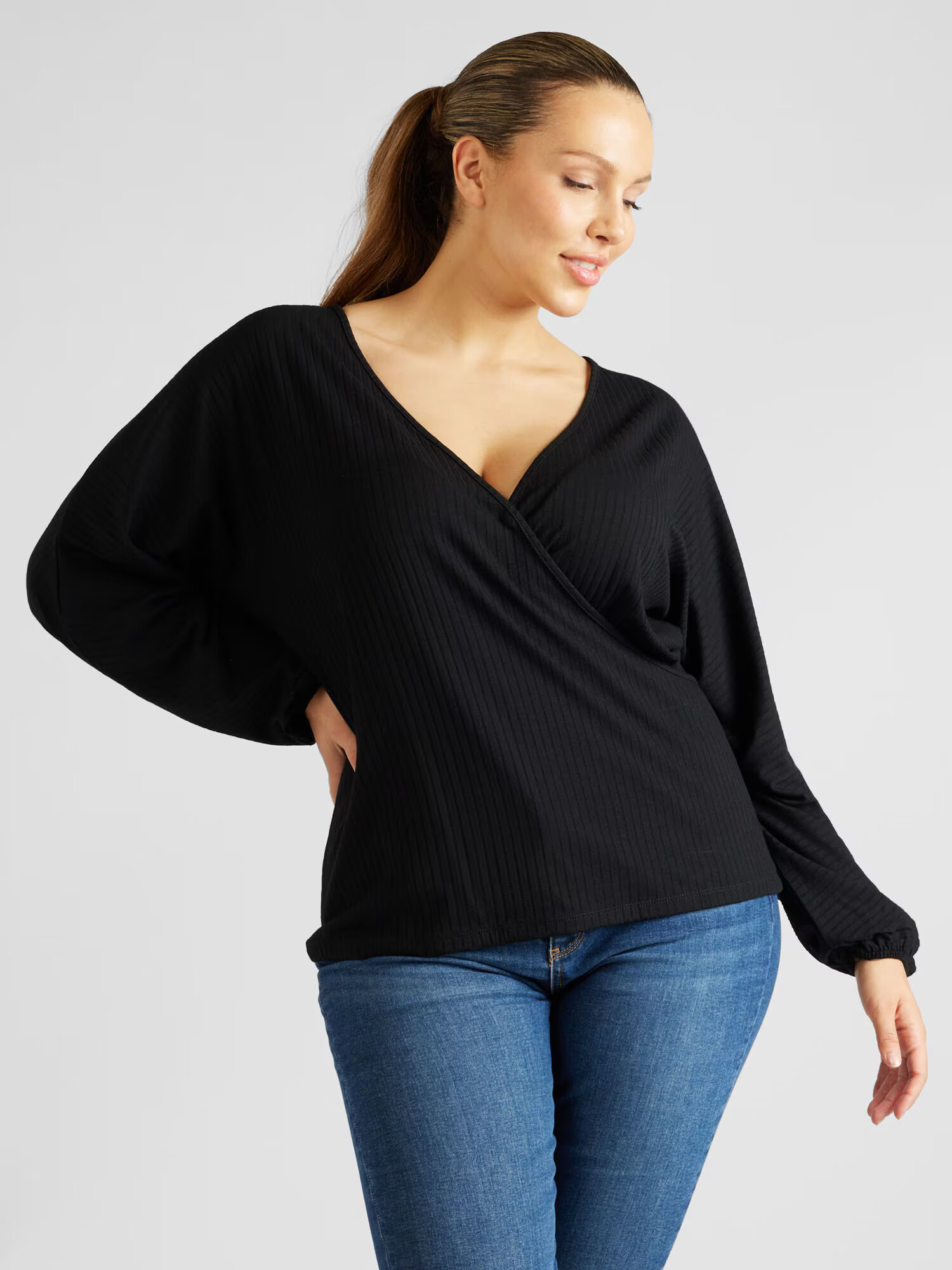 ABOUT YOU Curvy Tricou 'Lieven' negru - Pled.ro