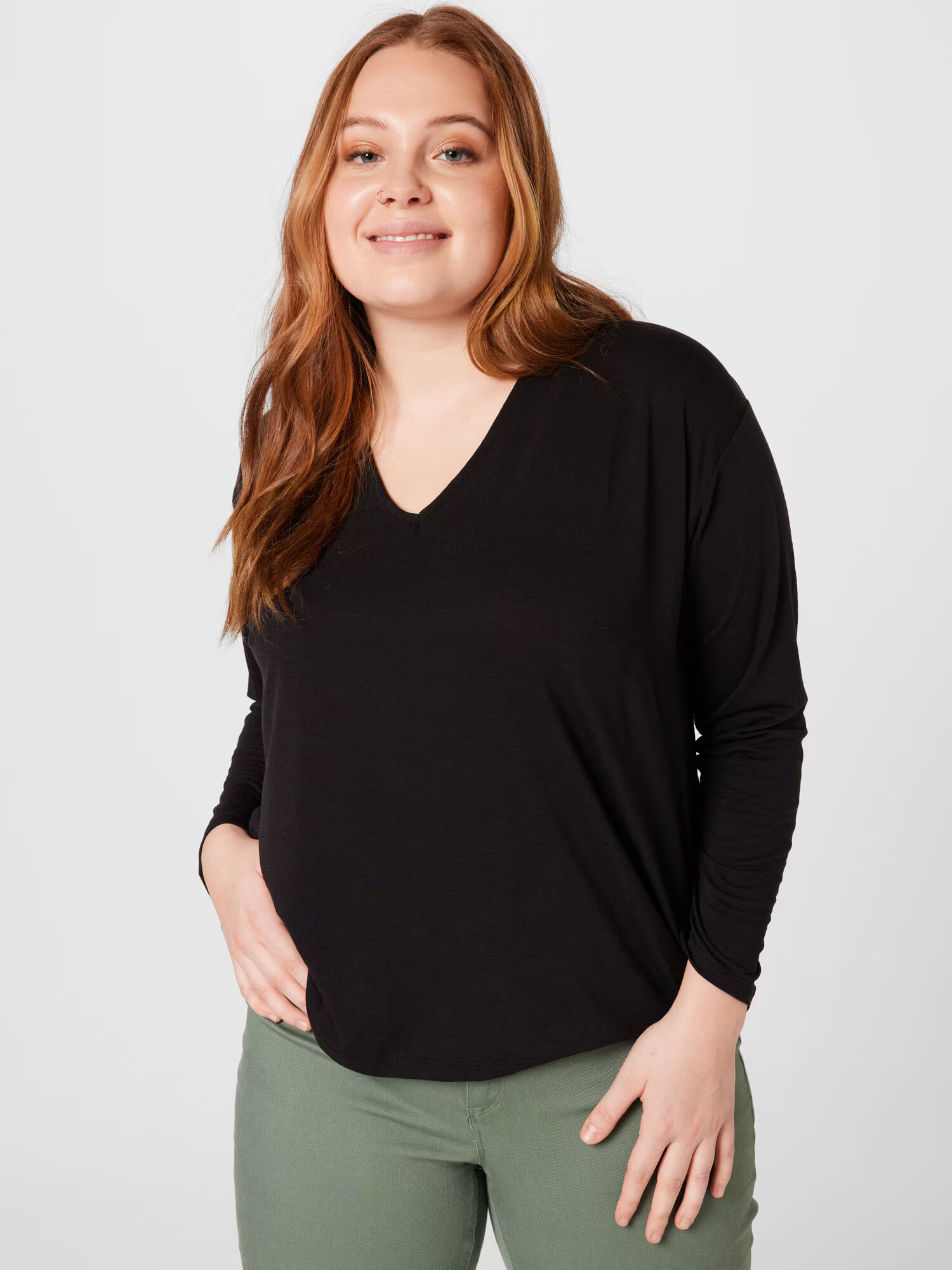 ABOUT YOU Curvy Tricou 'Piper' negru - Pled.ro