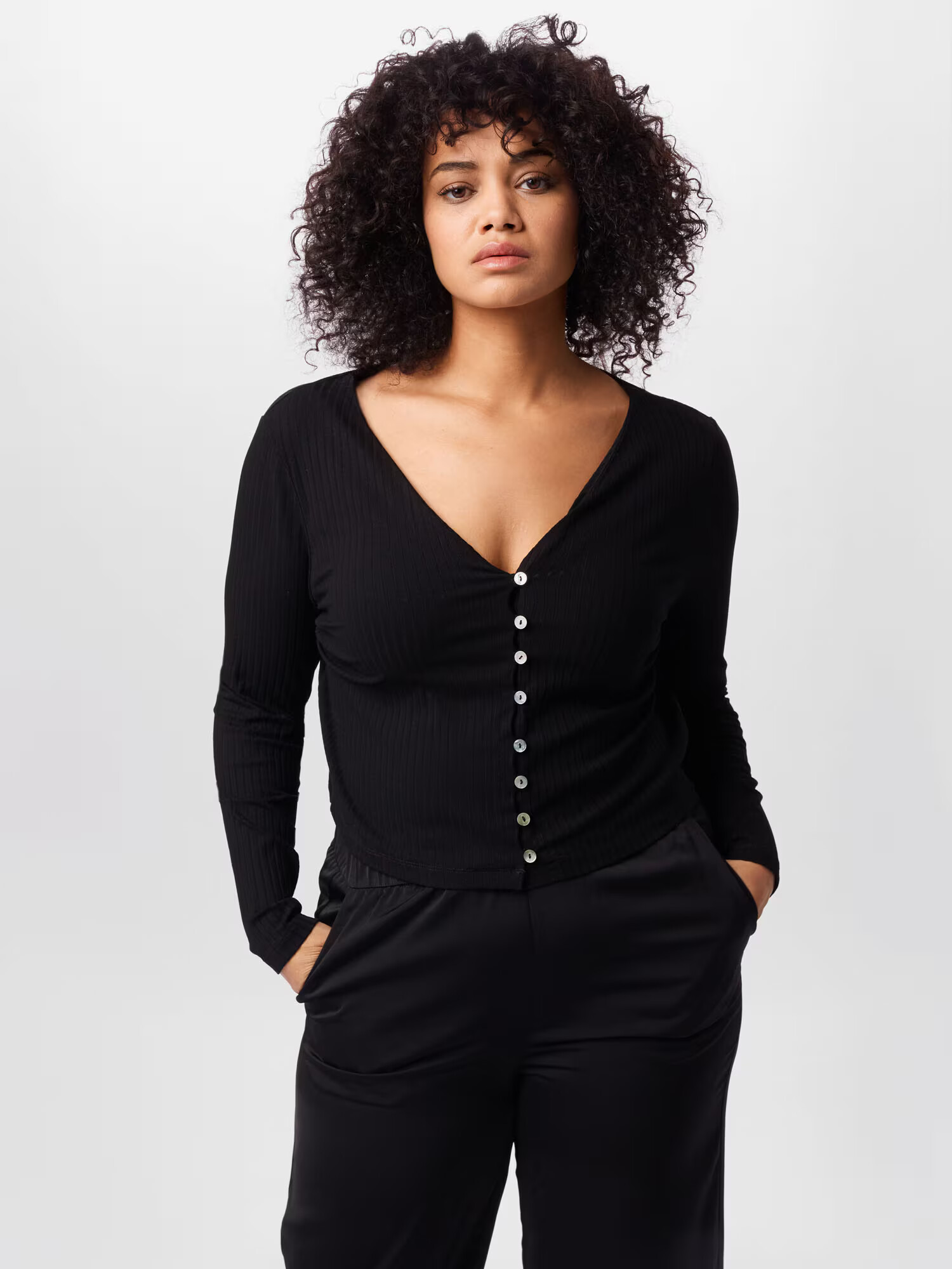 ABOUT YOU Curvy Tricou 'Selena' negru - Pled.ro