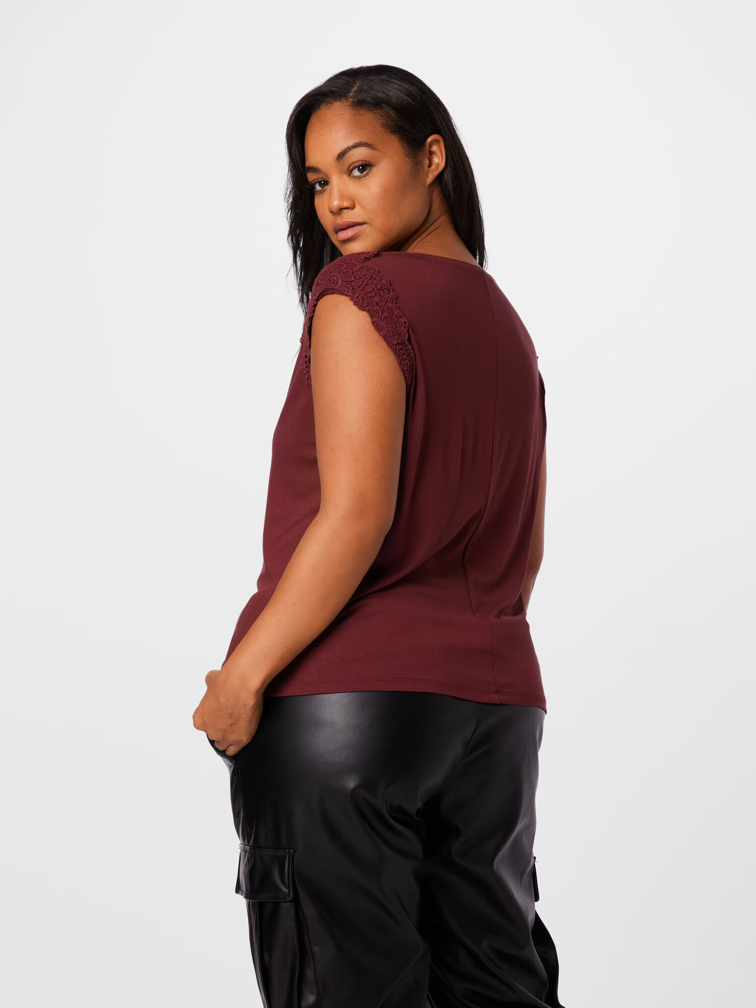 ABOUT YOU Curvy Tricou 'Zola' maro ruginiu - Pled.ro