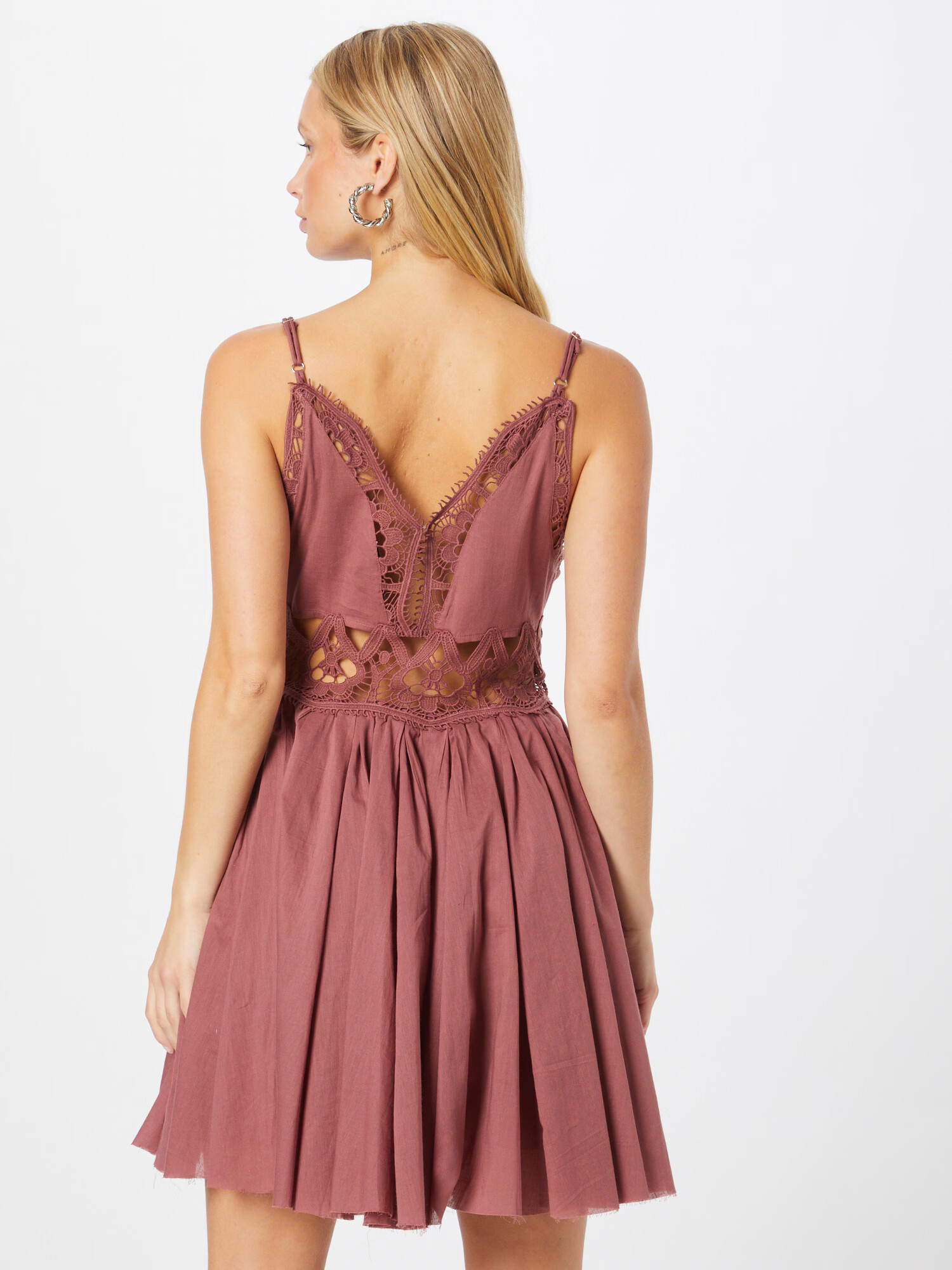 ABOUT YOU Rochie de cocktail 'Elisha' rosé - Pled.ro