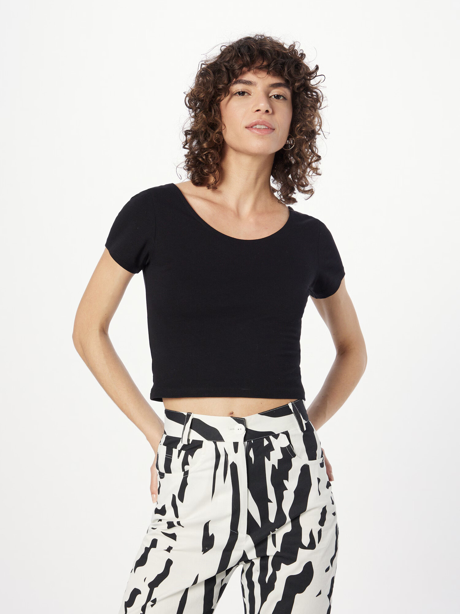 ABOUT YOU Tricou 'Lilou' negru - Pled.ro