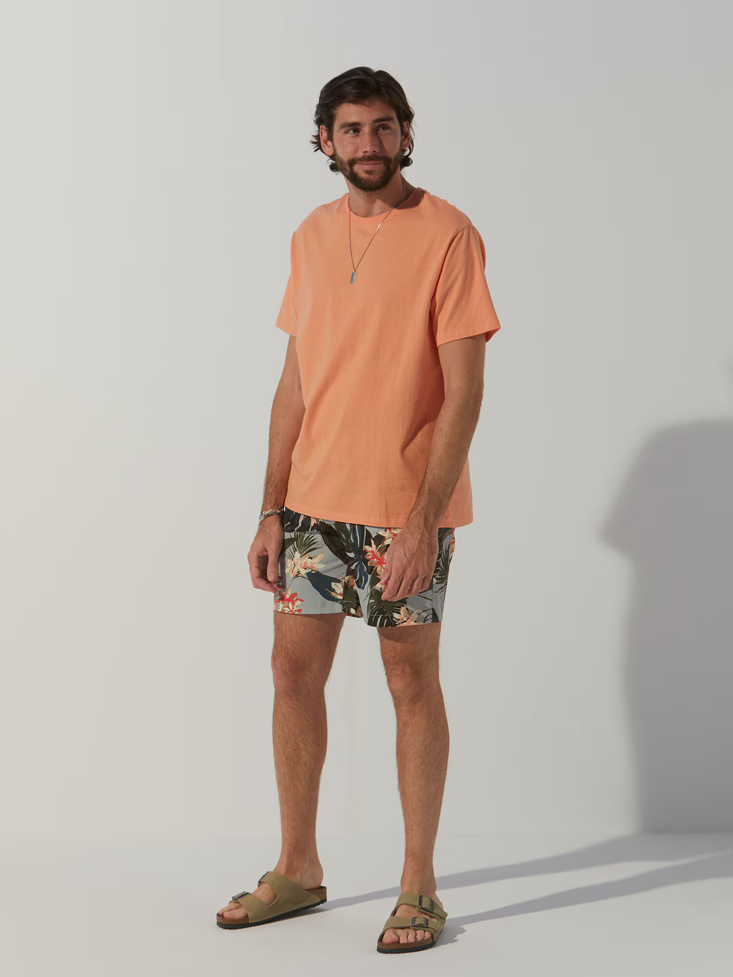 ABOUT YOU x Alvaro Soler Tricou 'Rocco' corai - Pled.ro