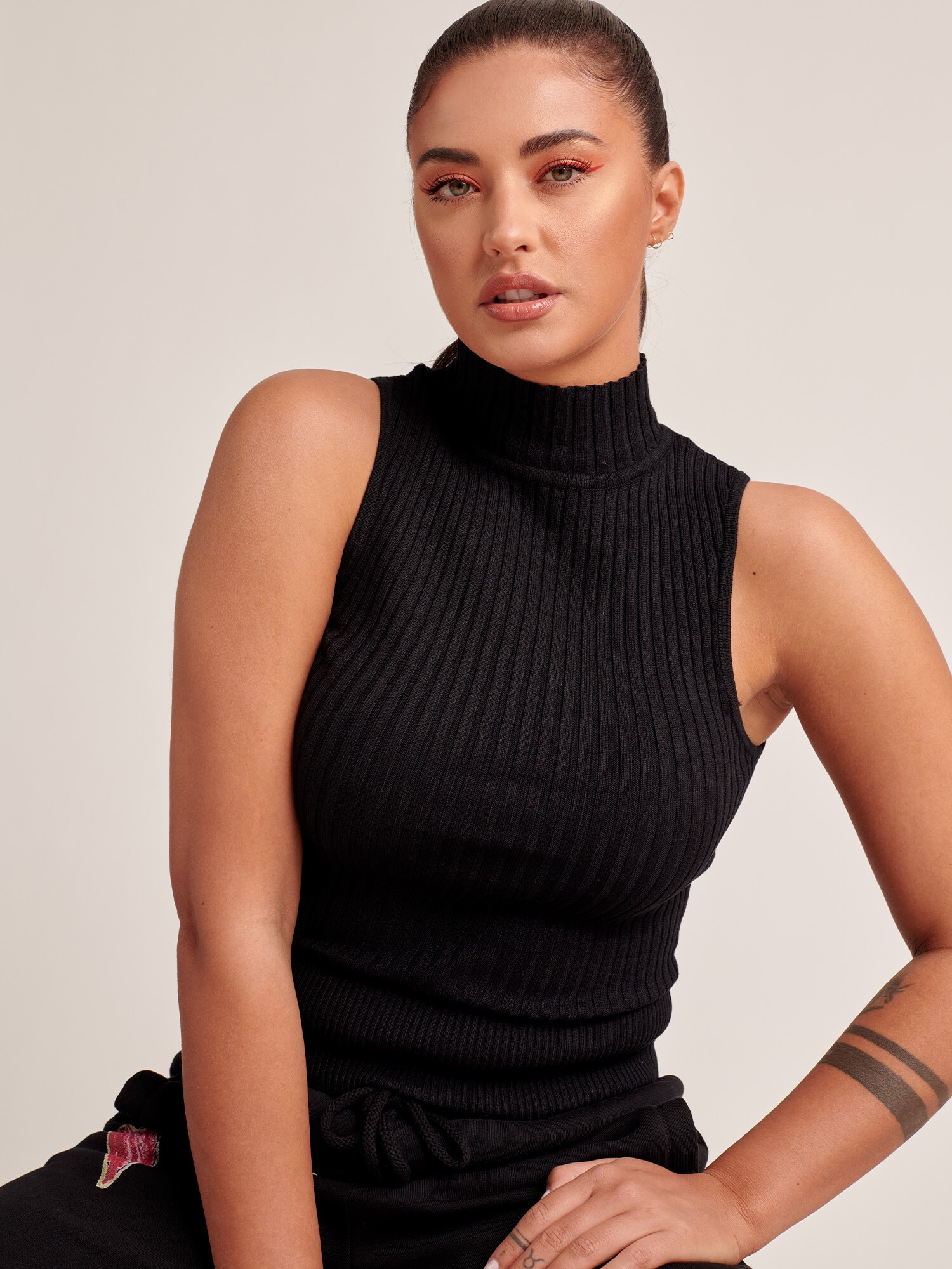 ABOUT YOU x Antonia Top 'Claire' negru - Pled.ro