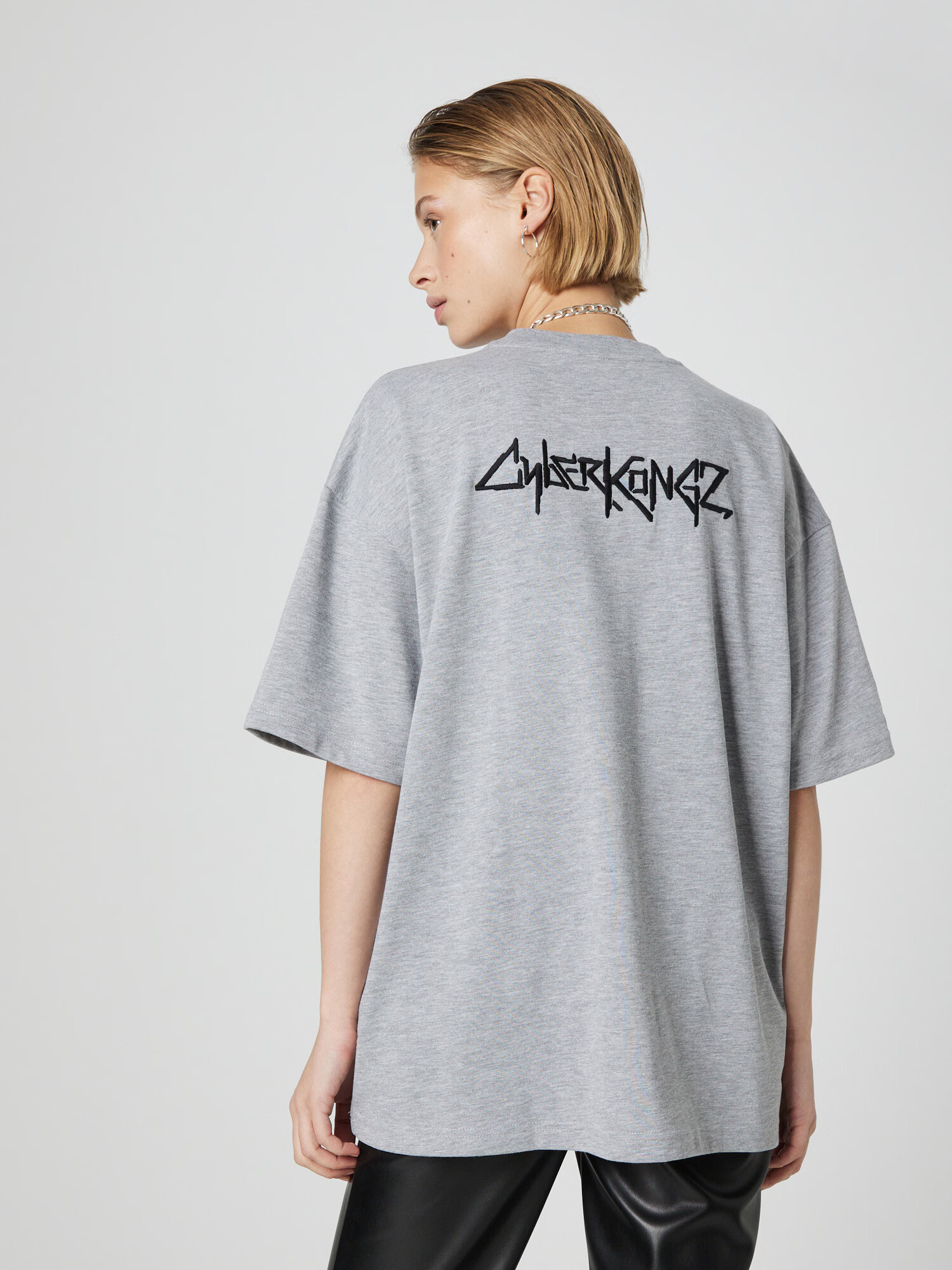 About You x Cyberkongz Tricou 'Nick' gri - Pled.ro