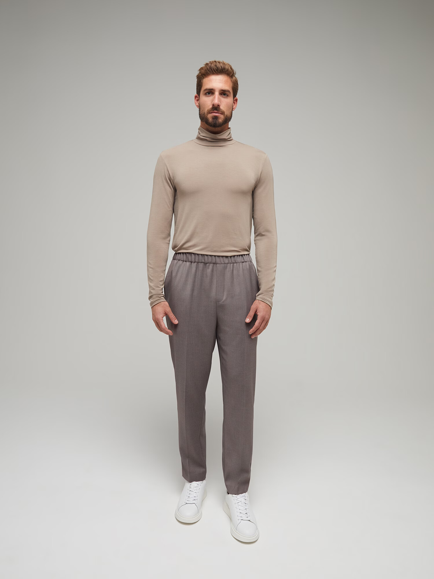 ABOUT YOU x Kevin Trapp Pantaloni 'Edward' gri - Pled.ro