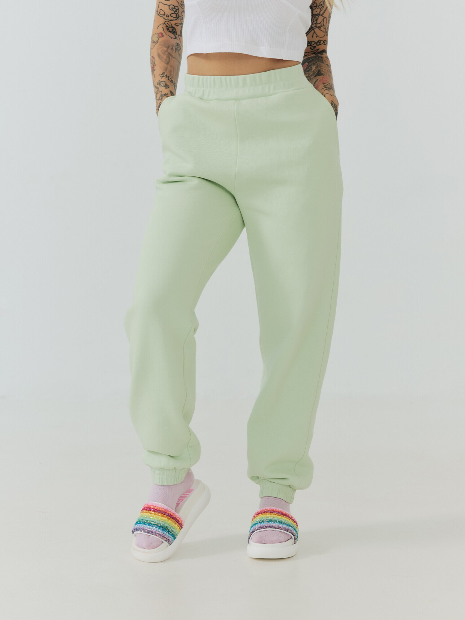 ABOUT YOU x Sharlota Pantaloni 'Nala' verde deschis - Pled.ro