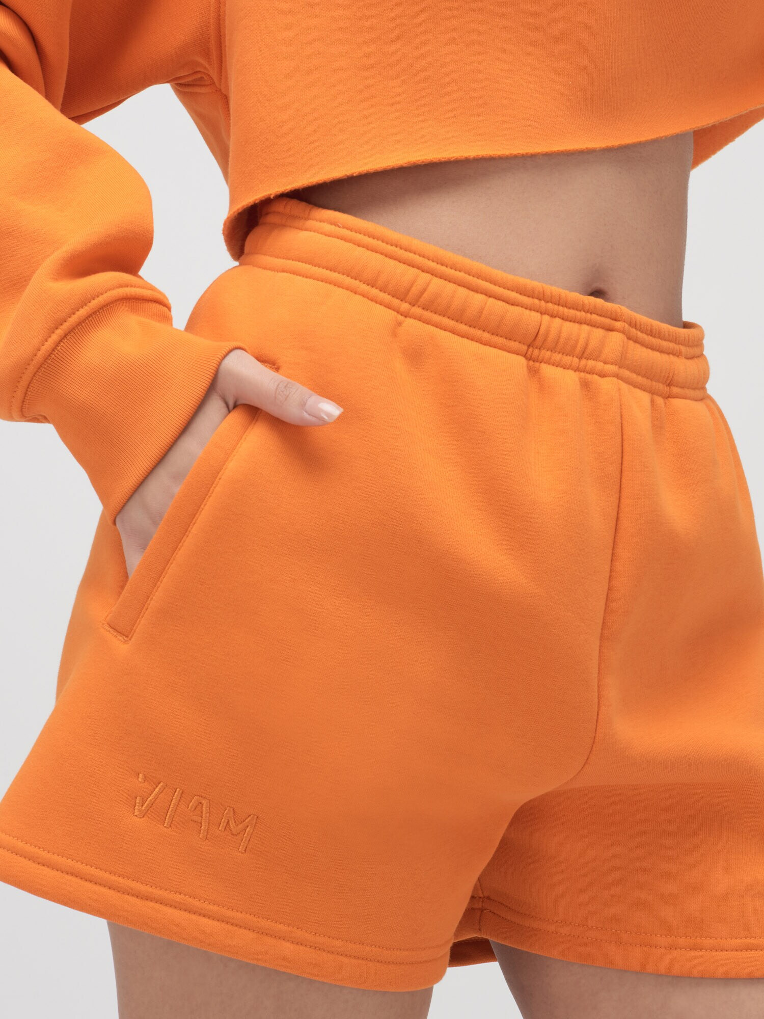 ABOUT YOU x VIAM Studio Pantaloni 'BILLIE' portocaliu - Pled.ro