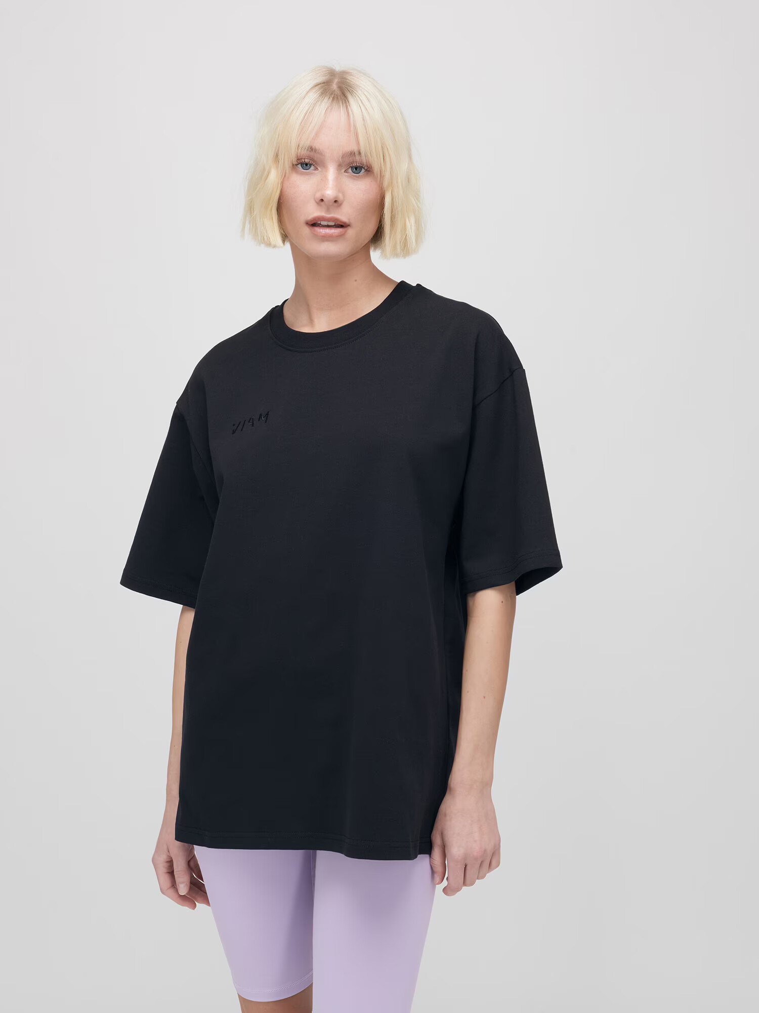 ABOUT YOU x VIAM Studio Tricou 'CHRISTINA' negru - Pled.ro